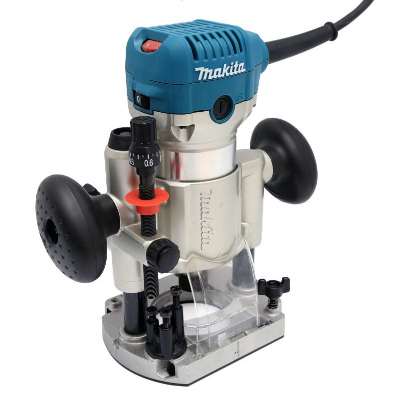 Фрезер 710W RT0700CX2J Makita
