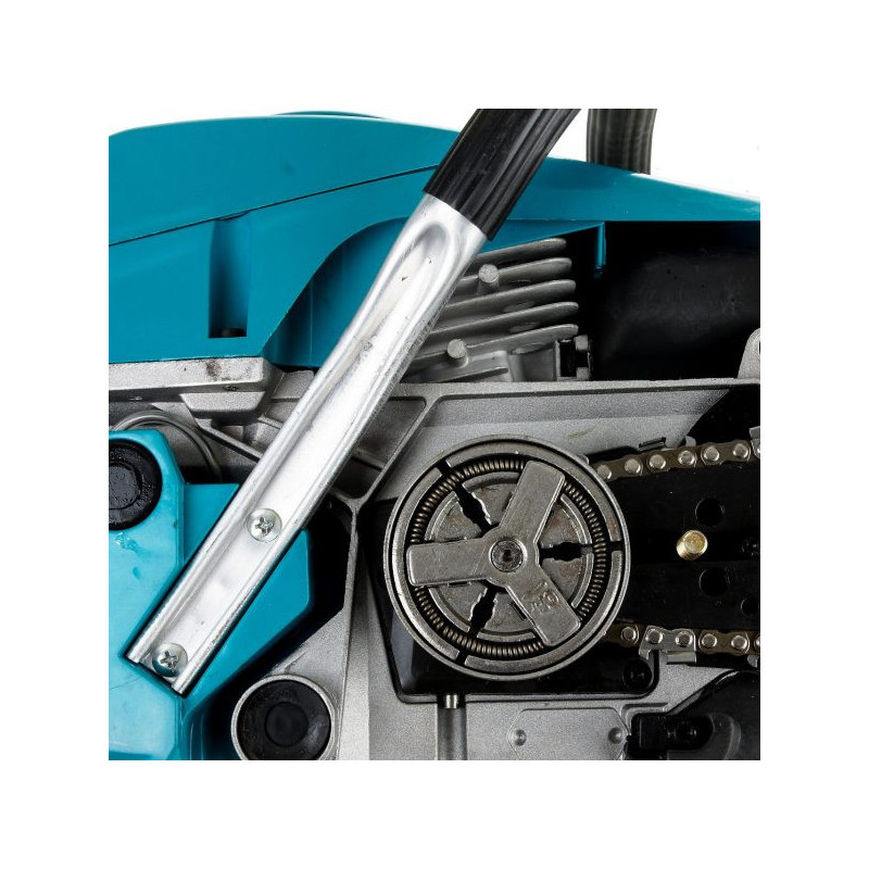 Бензопила Bort BBK-2220