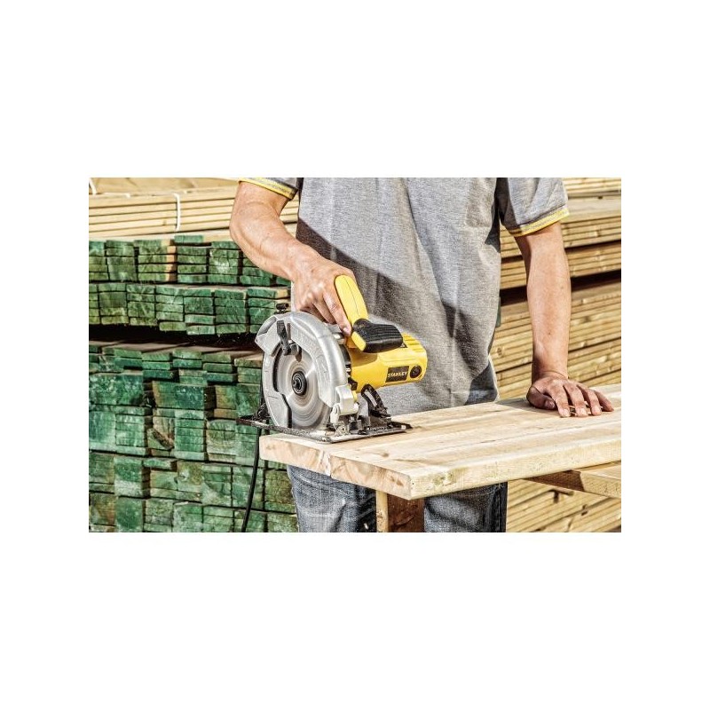 Циркулярная пила 1600W STANLEY SC16-RU