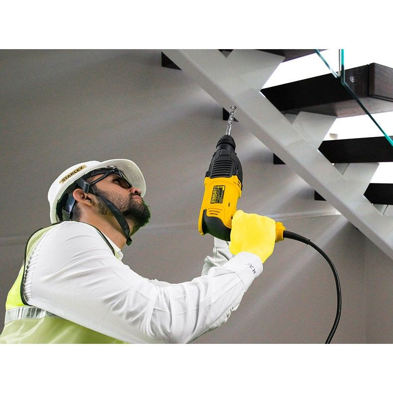 Перфоратор 800 Вт. STANLEY SHR263K