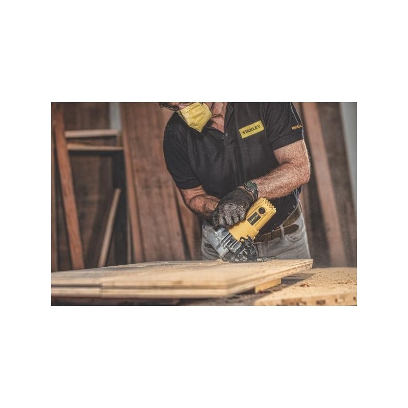 Циркулярная пила 1600W STANLEY SC16-RU